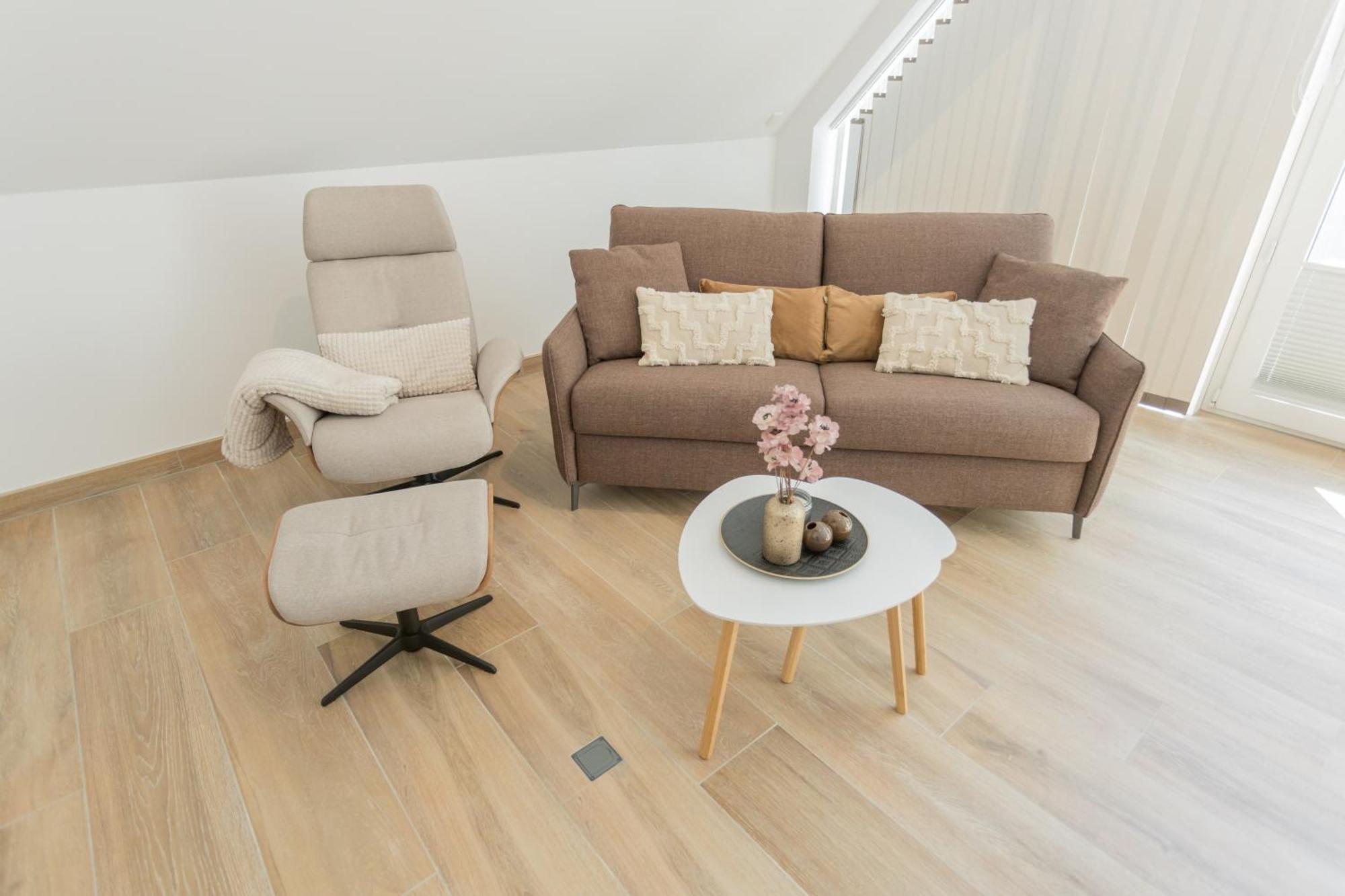 Stilvolles City-Apartment Glocke Людингхаузен Екстериор снимка
